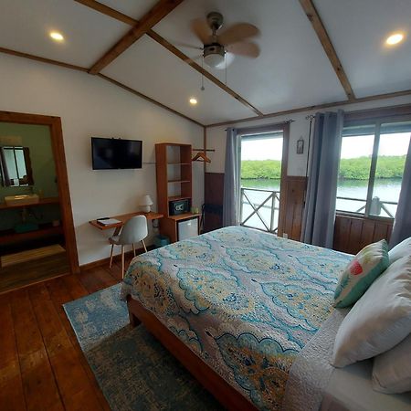 The Sunsetter Bed & Breakfast Bocas del Toro Exterior foto