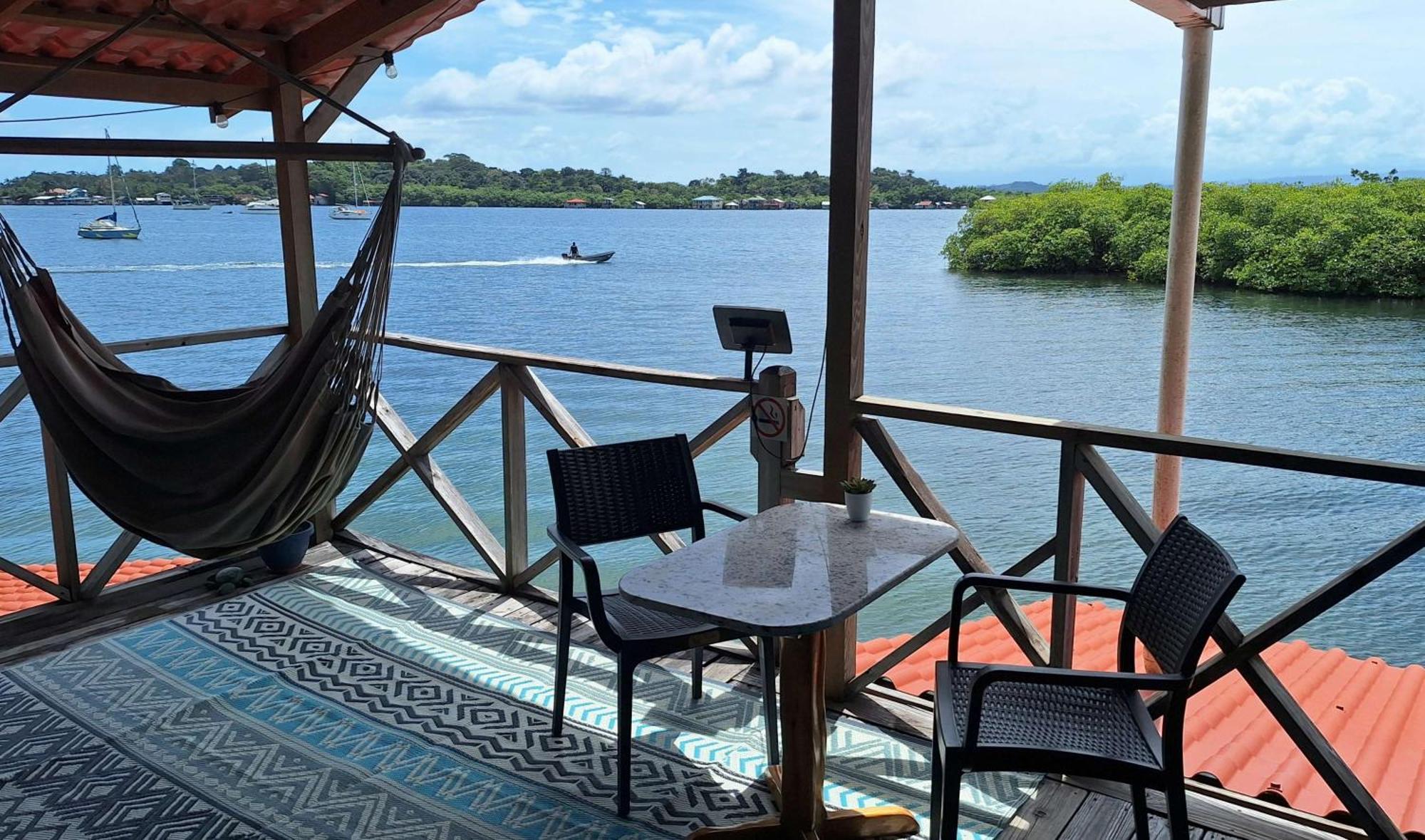 The Sunsetter Bed & Breakfast Bocas del Toro Exterior foto